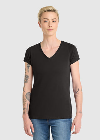 District Women's Very Important Tee V Neck