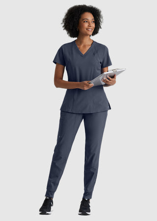 Barco One Women 4-Pocket Princess Seam V-Neck Scrub Top