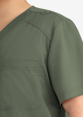 Maevn Matrix Men's 3 Pocket V-neck Top
