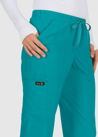Koi Basics Women's Holly Straight Leg Scrub Petite Pant