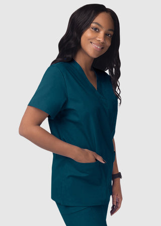 Adar Sivvan Unisex V-Neck Three Pocket Top