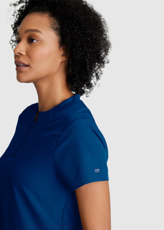 Barco One Women's  Flux 2-Pocket Banded Zip Collar Top