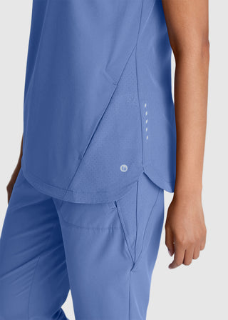 Barco One Women's  Flux 2-Pocket Banded Zip Collar Top