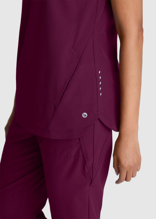 Barco One Women's  Flux 2-Pocket Banded Zip Collar Top