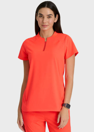 Barco One Women's  Flux 2-Pocket Banded Zip Collar Top