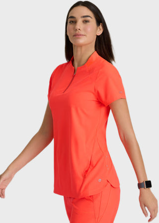 Barco One Women's  Flux 2-Pocket Banded Zip Collar Top