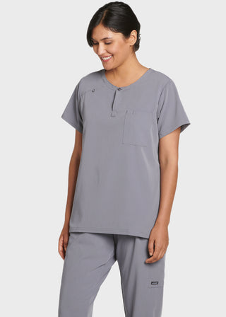 Jockey Women's Sleek 3 Pocket Scrub Top