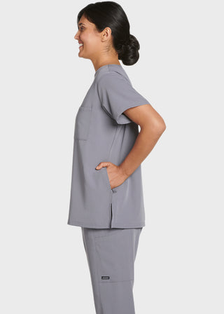 Jockey Women's Sleek 3 Pocket Scrub Top