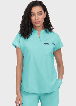 Koi Basics Ari Women's 1-Pocket Stretch Tuck-In Scrub Top