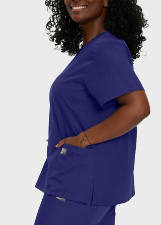 Free Embroidery Women's Double Pocket V-Neck Nursing Top