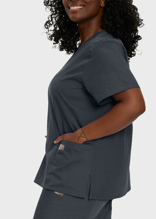 Free Embroidery Women's Double Pocket V-Neck Nursing Top