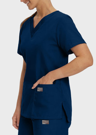 Free Embroidery Women's Double Pocket V-Neck Nursing Top