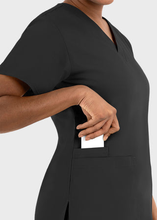 Maevn Core Women's Classic V-Neck Top