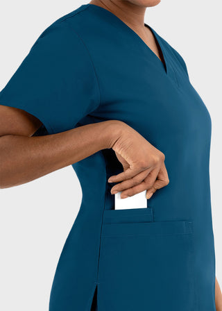 Maevn Core Women's Classic V-Neck Top