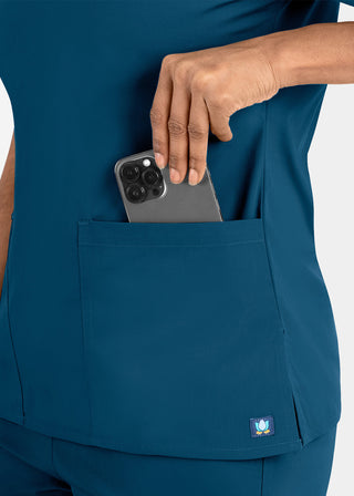 Maevn Core Women's Classic V-Neck Top