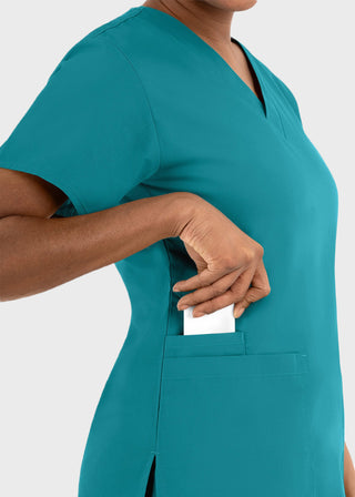 Maevn Core Women's Classic V-Neck Top