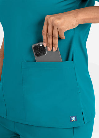 Maevn Core Women's Classic V-Neck Top