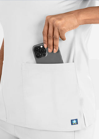 Maevn Core Women's Classic V-Neck Top