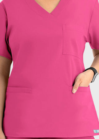 Maevn Core Women's Curved V-neck Top