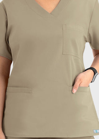 Maevn Core Women's Curved V-neck Top