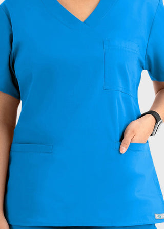 Maevn Core Women's Curved V-neck Top