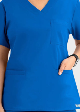 Maevn Core Women's Curved V-neck Top