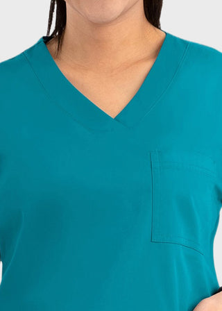 Maevn Core Women's Curved V-neck Top