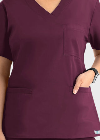 Maevn Core Women's Curved V-neck Top