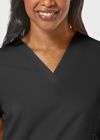 Maevn Eon Women's V-Neck Pocket Top