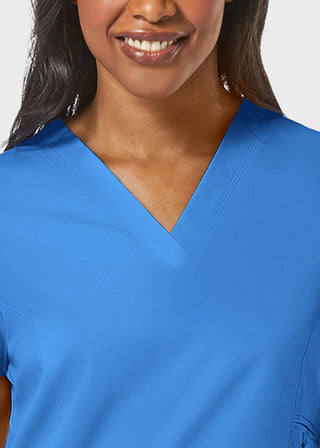 Maevn Eon Women's V-Neck Pocket Top