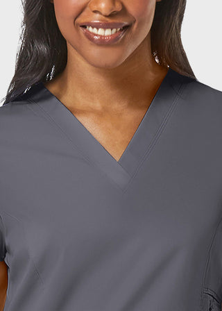 Maevn Eon Women's V-Neck Pocket Top