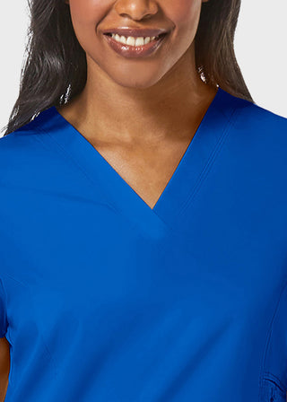 Maevn Eon Women's V-Neck Pocket Top