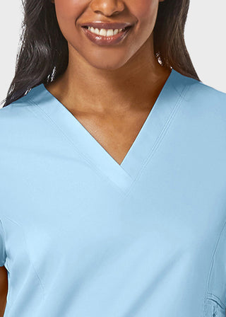 Maevn Eon Women's V-Neck Pocket Top