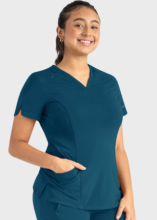 Maevn Women's Curved V-Neck Top