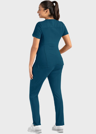 Maevn Women's Curved V-Neck Top