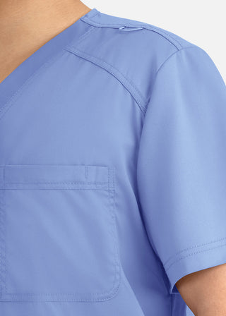 Maevn Matrix Men's 3 Pocket V-neck Top