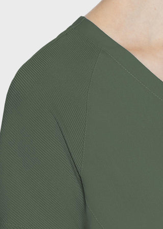 Med Couture Touch Women's Raglan Sleeve Top