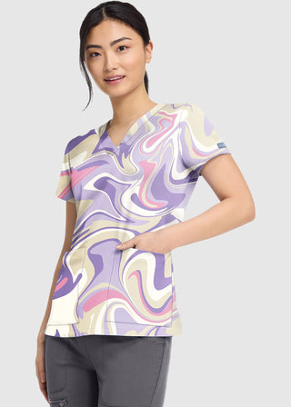 Med Couture Women's V-Neck Print Top in Sporty Marble