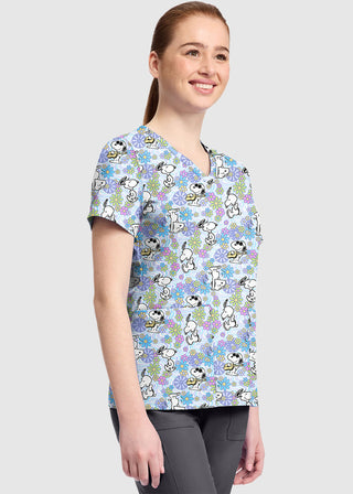 Cherokee Licensed V-Neck Top Unisex in Groovy Snoopy