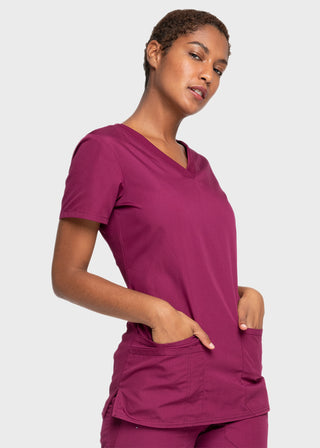 Cherokee Workwear Women's Contemporary Fit V-neck Top