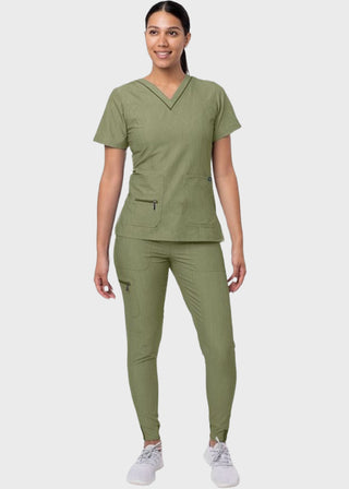 ADAR Pro Women's Flawless Plus Scrub Set